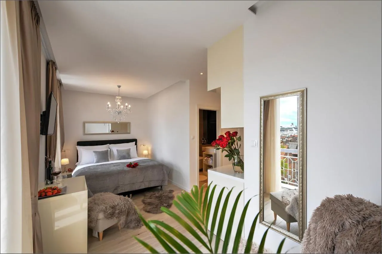 Via Porto Rooms Split 4*,  Croatia