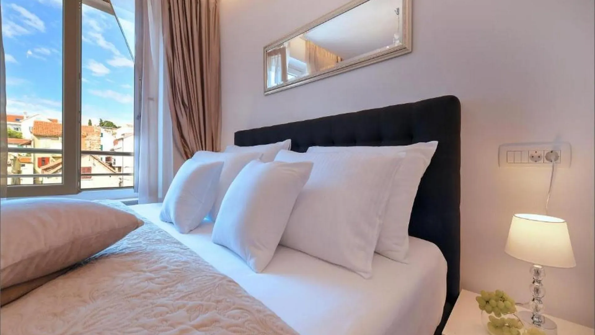 Via Porto Rooms Split 4*,  Croatia