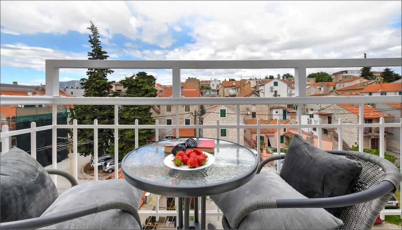 **** Guest house Via Porto Rooms Split Croatia