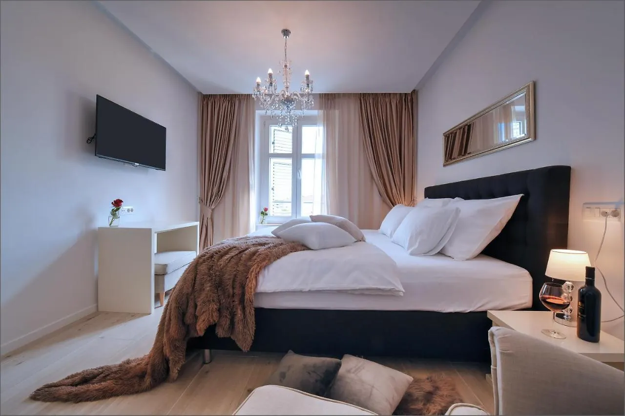 Guest house Via Porto Rooms Split